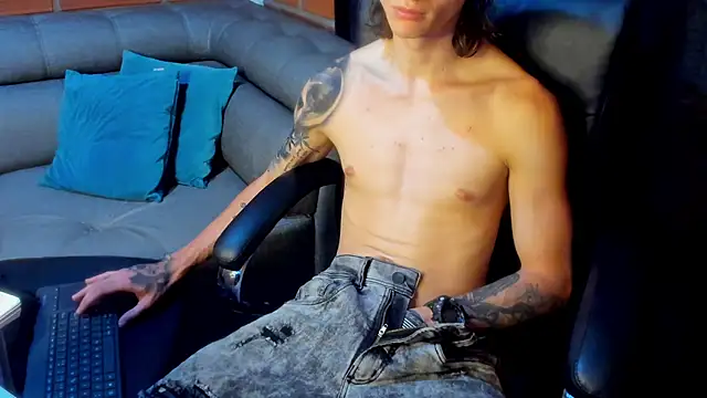 Snapshot of Dmtry6 chatting on 28, 1, 2025 Dmtry6 online show from 28, 1, 2025