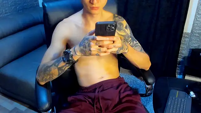 Snapshot of Dmtry6 chatting on 14, 3, 2025 Dmtry6 online show from 14, 3, 2025