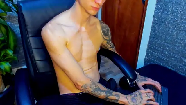 Snapshot of Dmtry6 chatting on 22, 3, 2025 Dmtry6 online show from 22, 3, 2025