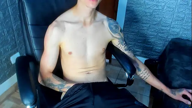 Snapshot of Dmtry6 chatting on 15, 9, 2025 Dmtry6 online show from 15, 9, 2025