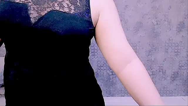 Snapshot of Djullia chatting on 14, 2, 2025 Djullia online show from 14, 2, 2025