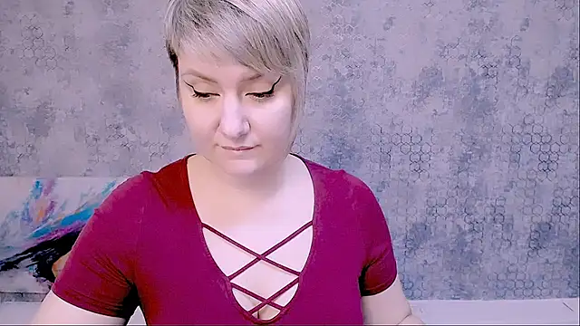 Snapshot of Djullia chatting on 19, 2, 2025 Djullia online show from 19, 2, 2025