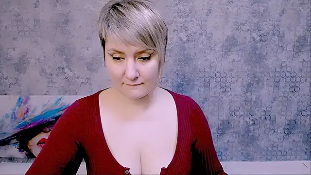 Snapshot of Djullia chatting on 20, 2, 2025 Djullia online show from 20, 2, 2025