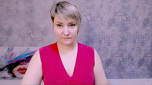 Snapshot of Djullia chatting on 3, 3, 2025 Djullia online show from 3, 3, 2025