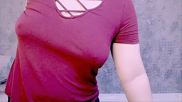 Snapshot of Djullia chatting on 8, 3, 2025 Djullia online show from 8, 3, 2025