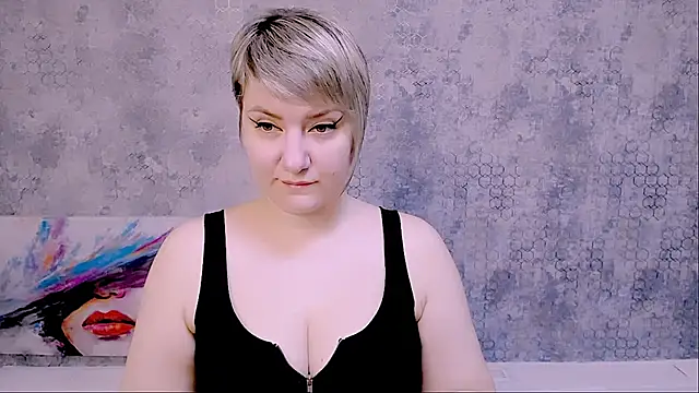 Snapshot of Djullia chatting on 10, 3, 2025 Djullia online show from 10, 3, 2025