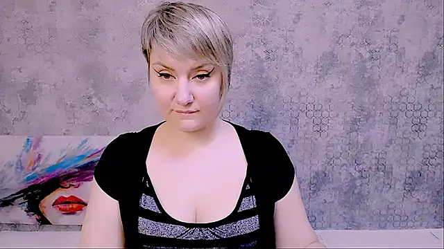 Snapshot of Djullia chatting on 13, 3, 2025 Djullia online show from 13, 3, 2025