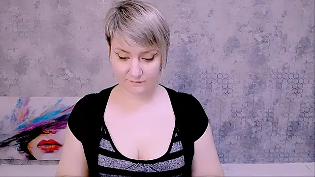 Snapshot of Djullia chatting on 13, 3, 2025 Djullia online show from 13, 3, 2025