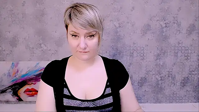 Snapshot of Djullia chatting on 17, 3, 2025 Djullia online show from 17, 3, 2025