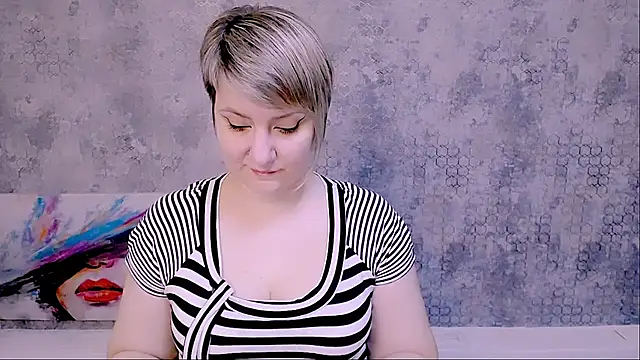 Snapshot of Djullia chatting on 22, 3, 2025 Djullia online show from 22, 3, 2025