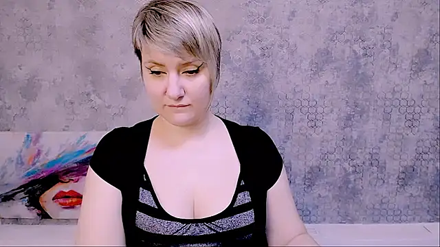 Snapshot of Djullia chatting on 23, 3, 2025 Djullia online show from 23, 3, 2025