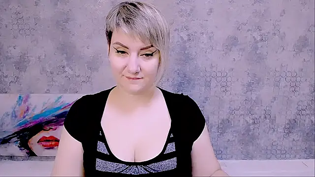 Snapshot of Djullia chatting on 27, 9, 2025 Djullia online show from 27, 9, 2025