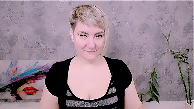 Djullia online show from 4, 12, 2025