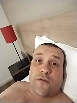 manubm03 online show from 24, 11, 2025