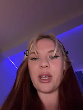 AnjaAmelia online show from 1, 4, 2026