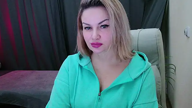 Snapshot of MishaMILF chatting on 1, 3, 2025 MishaMILF online show from 1, 3, 2025