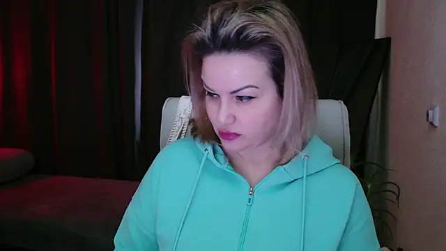 Snapshot of MishaMILF chatting on 14, 3, 2025 MishaMILF online show from 14, 3, 2025