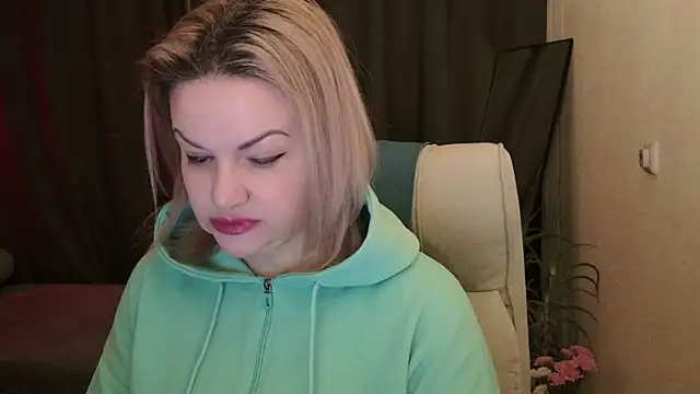 Snapshot of MishaMILF chatting on 15, 3, 2025 MishaMILF online show from 15, 3, 2025