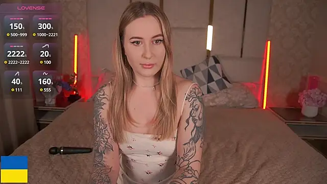 Snapshot of ArolinaNight chatting on 8, 3, 2025 ArolinaNight online show from 8, 3, 2025