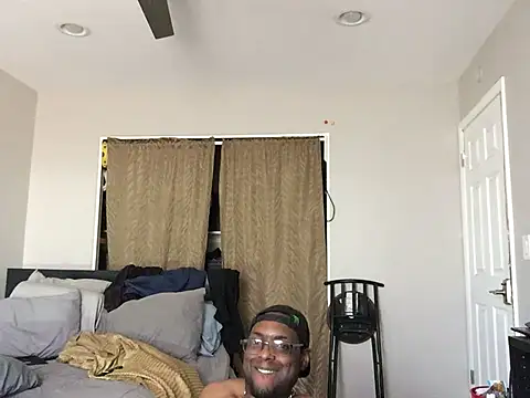 Londonfrotadejr online show from 18, 3, 2025