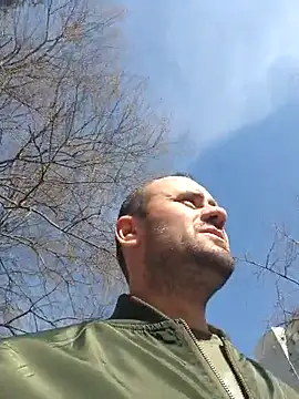 Snapshot of Govora chatting on 6, 3, 2025 Govora online show from 6, 3, 2025