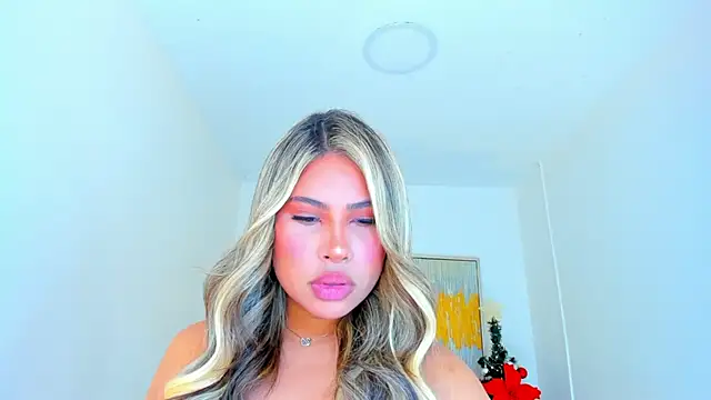 Snapshot of Carlota_peach chatting on 29, 12, 2024 Carlota peach online show from 29, 12, 2024