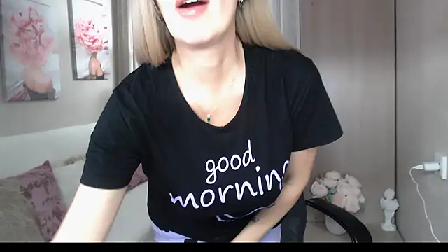 sensualEmilia online show from 12, 2, 2025