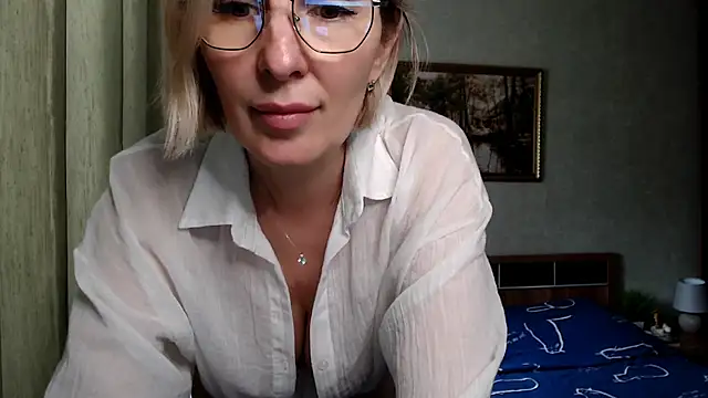 sensualEmilia online show from 29, 5, 2026