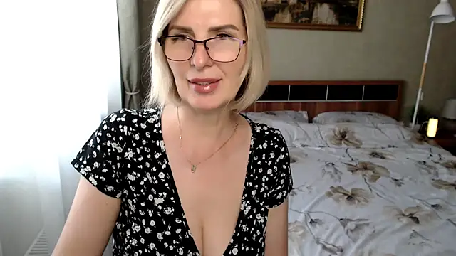 sensualEmilia online show from 17, 7, 2026