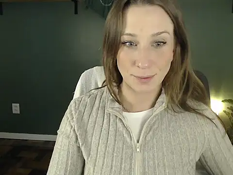 Snapshot of callmedemme chatting on 13, 5, 2026 callmedemme online show from 13, 5, 2026