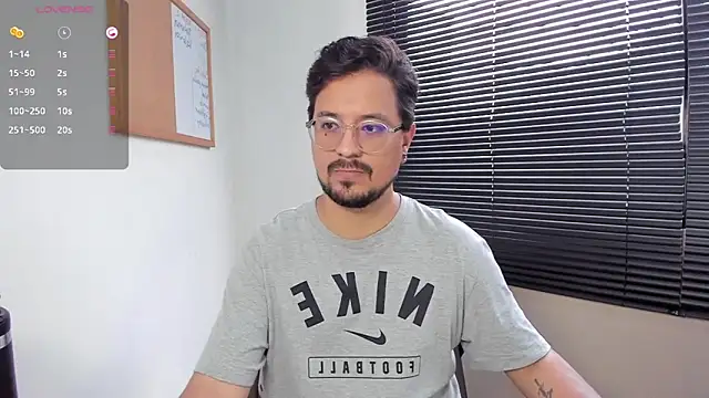 DaviidEvans  online show from 2, 12, 2024