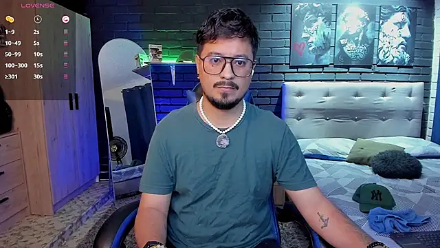 DaviidEvans  online show from 26, 6, 2026