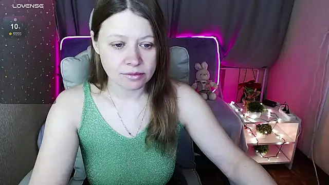 alekasamui online show from 23, 1, 2025