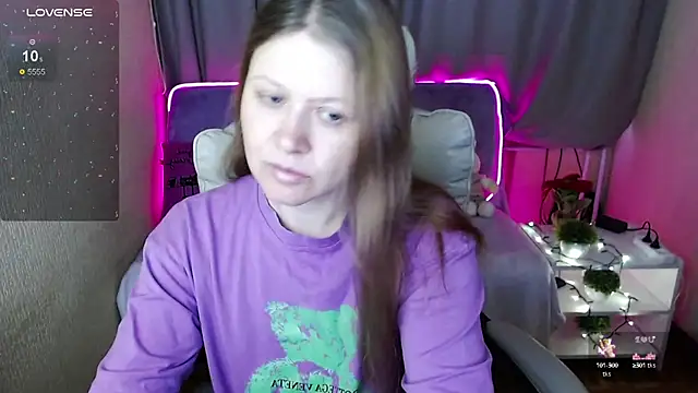 alekasamui online show from 13, 2, 2025