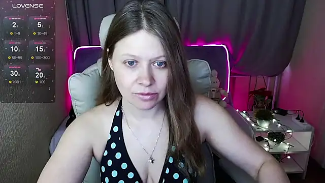 alekasamui online show from 20, 2, 2025