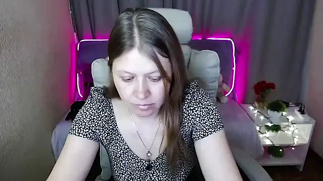 alekasamui online show from 11, 3, 2025