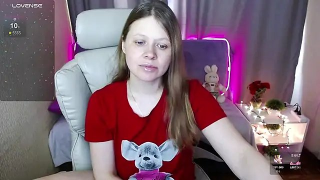 alekasamui online show from 13, 3, 2025