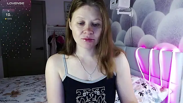 alekasamui online show from 19, 10, 2025