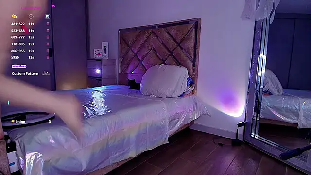 GoddessLinda04 online show from 27, 9, 2025