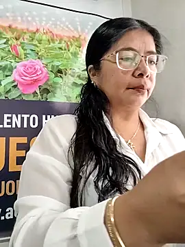   valentina18 online show from 25, 3, 2026