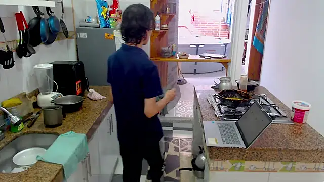 Snapshot of LAICK_01 chatting on 25, 11, 2025 LAICK 01 online show from 25, 11, 2025