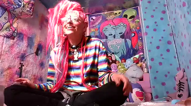 BABYUNICORN online show from 2, 3, 2025