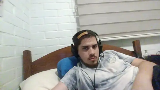 Snapshot of hung_weeb chatting on 10, 12, 2024 hung weeb online show from 10, 12, 2024