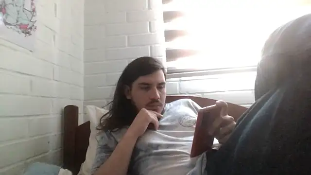 Snapshot of hung_weeb chatting on 15, 12, 2024 hung weeb online show from 15, 12, 2024