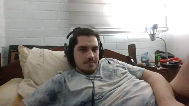 Snapshot of hung_weeb chatting on 13, 3, 2025 hung weeb online show from 13, 3, 2025