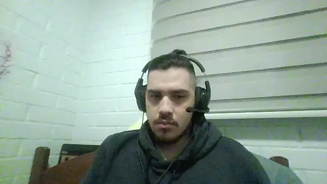 Snapshot of hung_weeb chatting on 25, 10, 2025 hung weeb online show from 25, 10, 2025