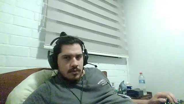 hung weeb online show from 3, 4, 2026