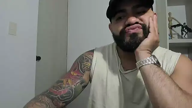 Snapshot of _Coddygold_ chatting on 23, 9, 2025 Coddygold online show from 23, 9, 2025