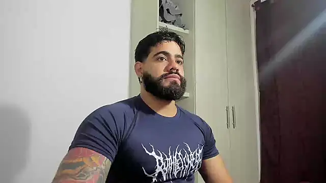 Snapshot of _Coddygold_ chatting on 9, 10, 2025 Coddygold online show from 9, 10, 2025