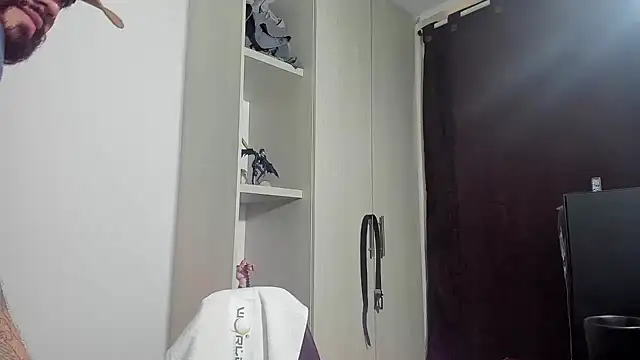 Snapshot of _Coddygold_ chatting on 10, 10, 2025 Coddygold online show from 10, 10, 2025